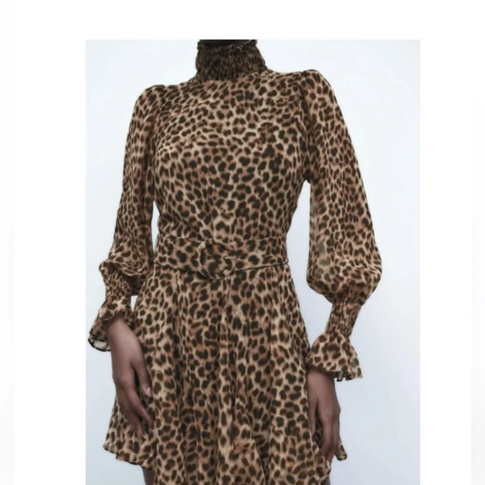 NWT Zara Long Sleeve Mock Neck Leopard 
Size Medium - Picture 3 of 13